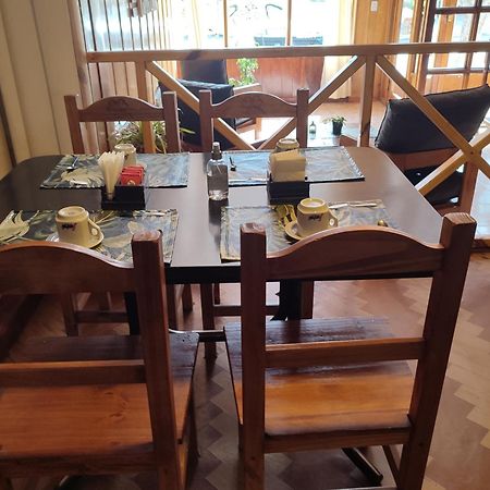 Hotel Alojamiento Curru Leuvu Bariloche Esterno foto