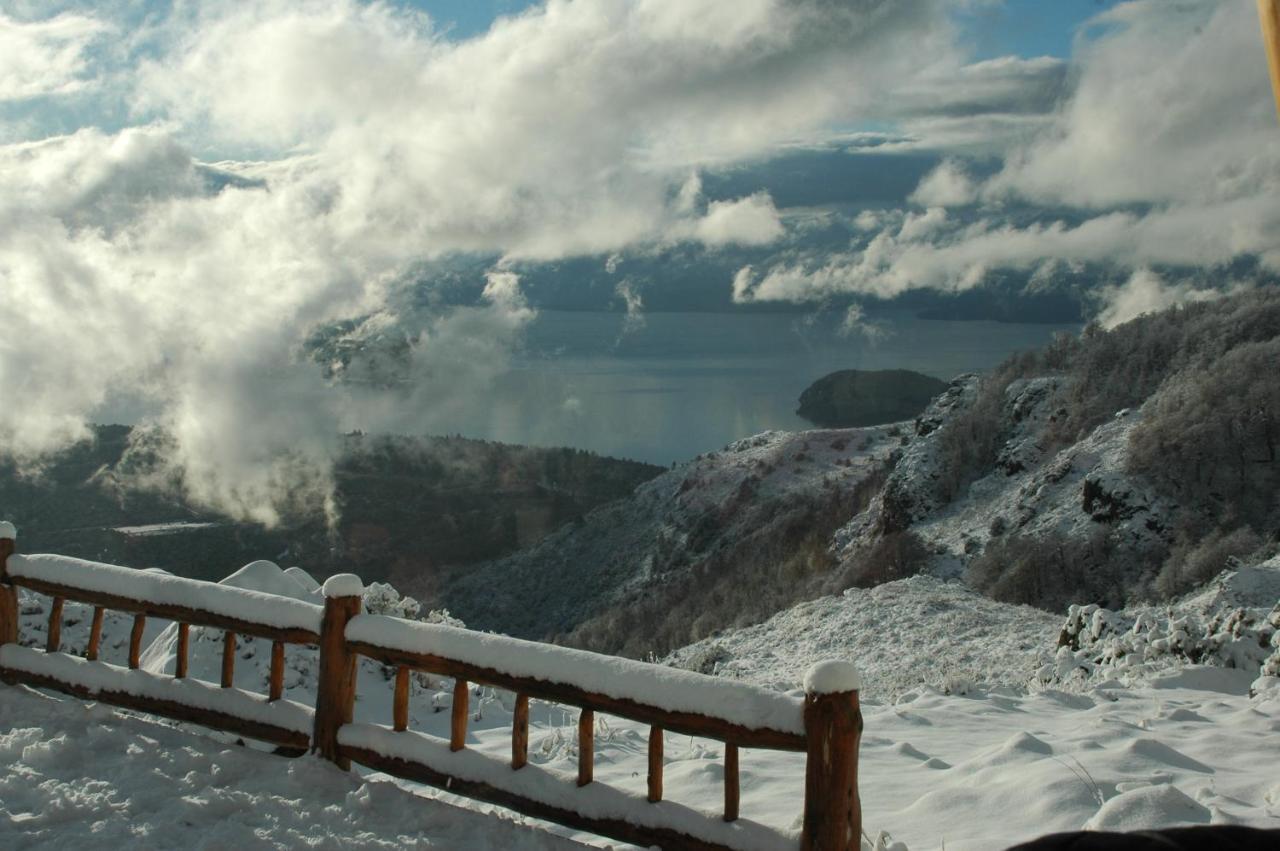 Hotel Alojamiento Curru Leuvu Bariloche Esterno foto