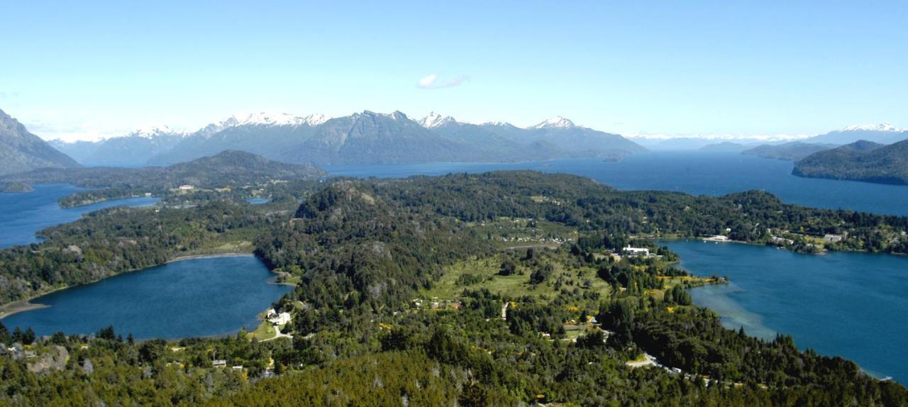 Hotel Alojamiento Curru Leuvu Bariloche Esterno foto