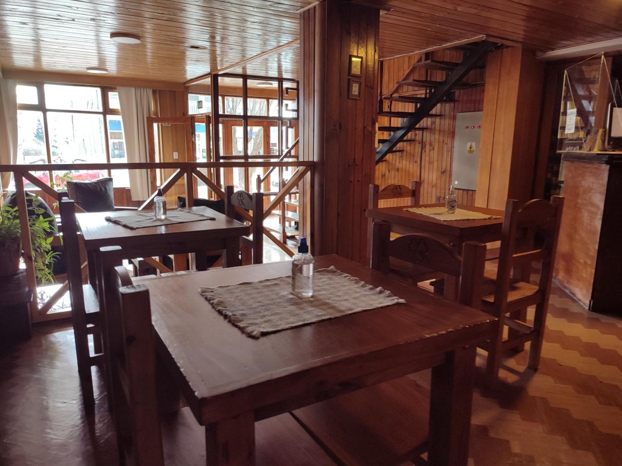 Hotel Alojamiento Curru Leuvu Bariloche Esterno foto